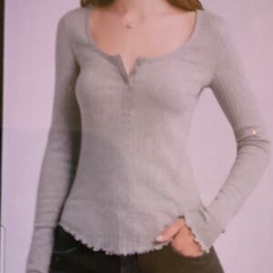 BP Light Gray Long Sleeve Women's Henley Top M